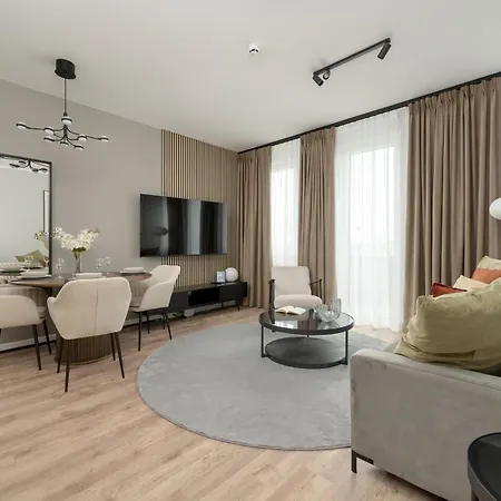 Zwycieska Z Klimatyzacja, Free Garage By Renters Apartment