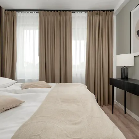 Zwycieska Z Klimatyzacja, Free Garage By Renters Apartment Wroclaw