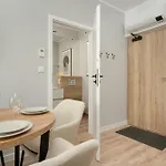 Zwycieska Z Klimatyzacja, Free Garage By Renters * Wrocław