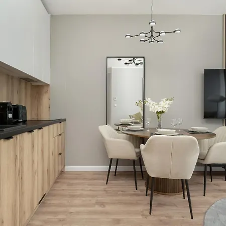 Zwycieska Z Klimatyzacja, Free Garage By Renters *