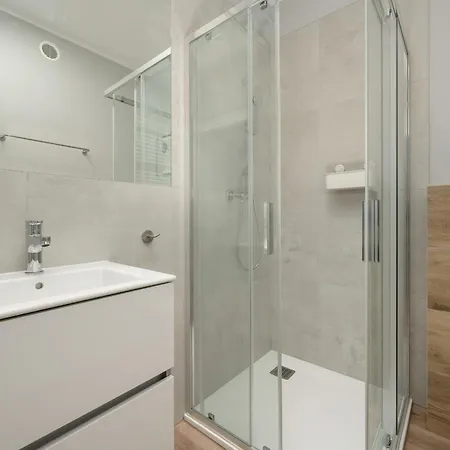Apartman Zwycieska Z Klimatyzacja, Free Garage By Renters *